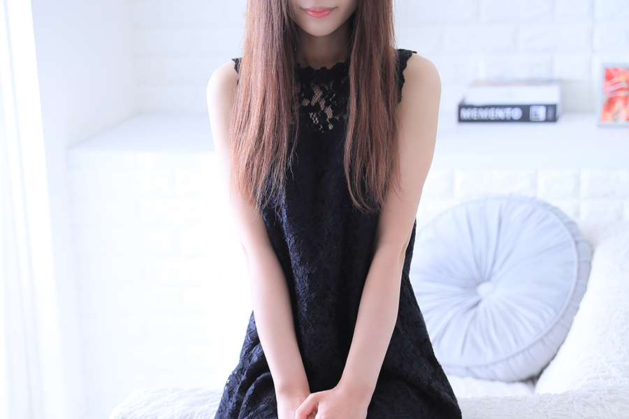 名古屋愛知風俗デリヘル えみる 写真