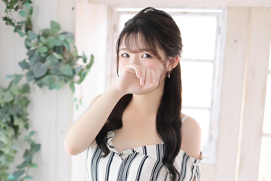 名古屋愛知風俗デリヘル 新人・みく 写真